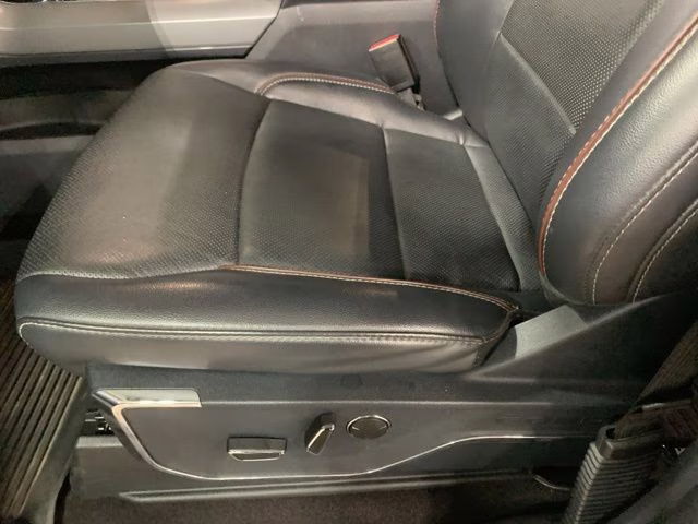 2021 Star White Metallic Tri-Coat Ford F-150 Lariat 4X4 Truck