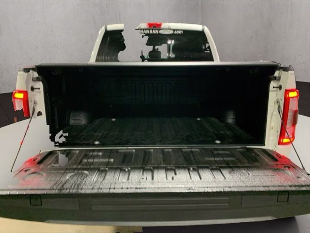 2021 Star White Metallic Tri-Coat Ford F-150 Lariat 4X4 Truck