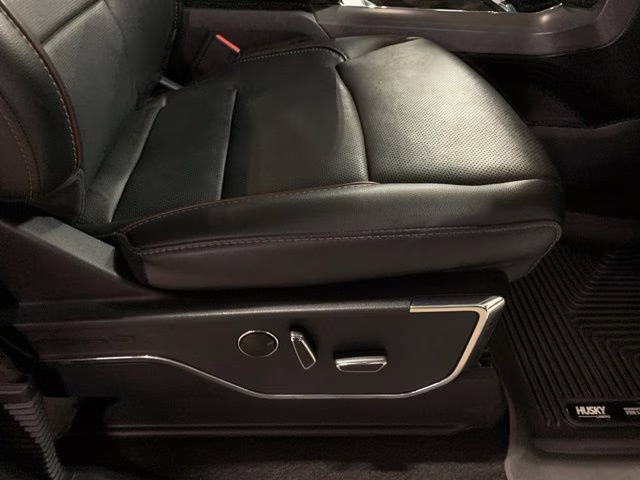 2021 Star White Metallic Tri-Coat Ford F-150 Lariat 4X4 Truck