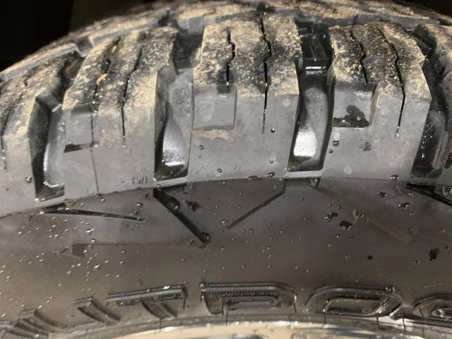 2021 Star White Metallic Tri-Coat Ford F-150 Lariat 4X4 Truck