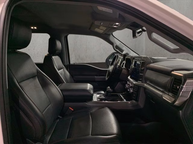 2021 Star White Metallic Tri-Coat Ford F-150 Lariat 4X4 Truck