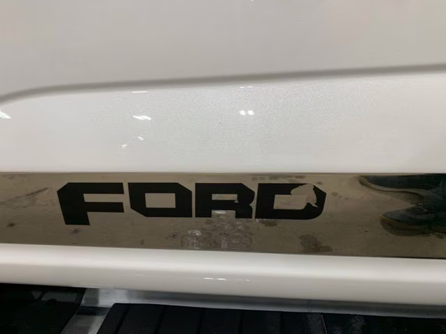 2021 Star White Metallic Tri-Coat Ford F-150 Lariat 4X4 Truck