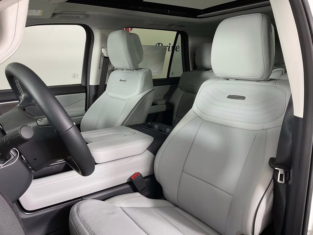 2026 White Ford Expedition Max Platinum 4X4 SUV