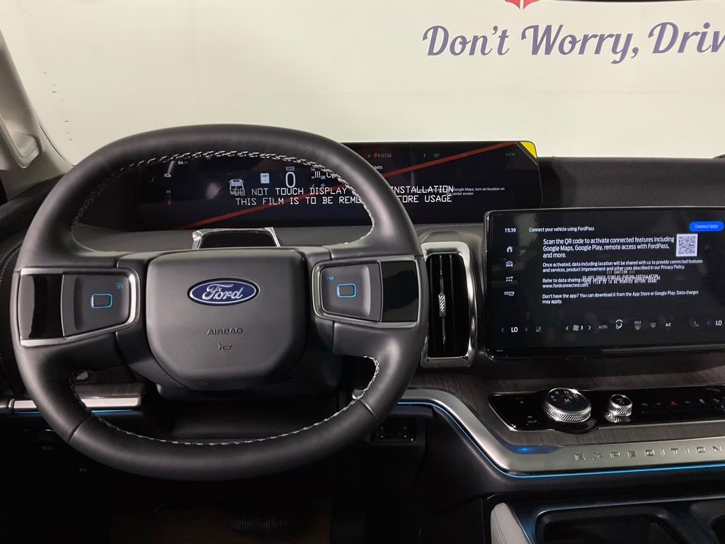 2026 White Ford Expedition Max Platinum 4X4 SUV