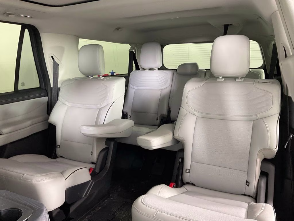 2026 White Metallic Ford Expedition Max Platinum 4X4 SUV