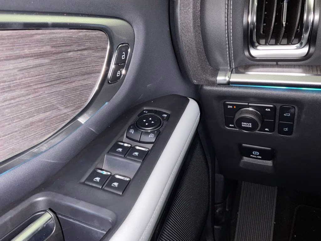 2026 White Metallic Ford Expedition Max Platinum 4X4 SUV