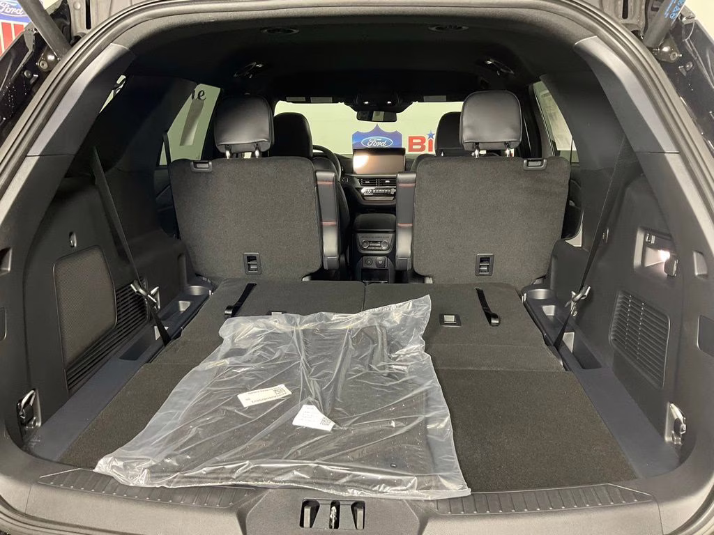 2026 Black Ford Explorer ST-Line RWD SUV