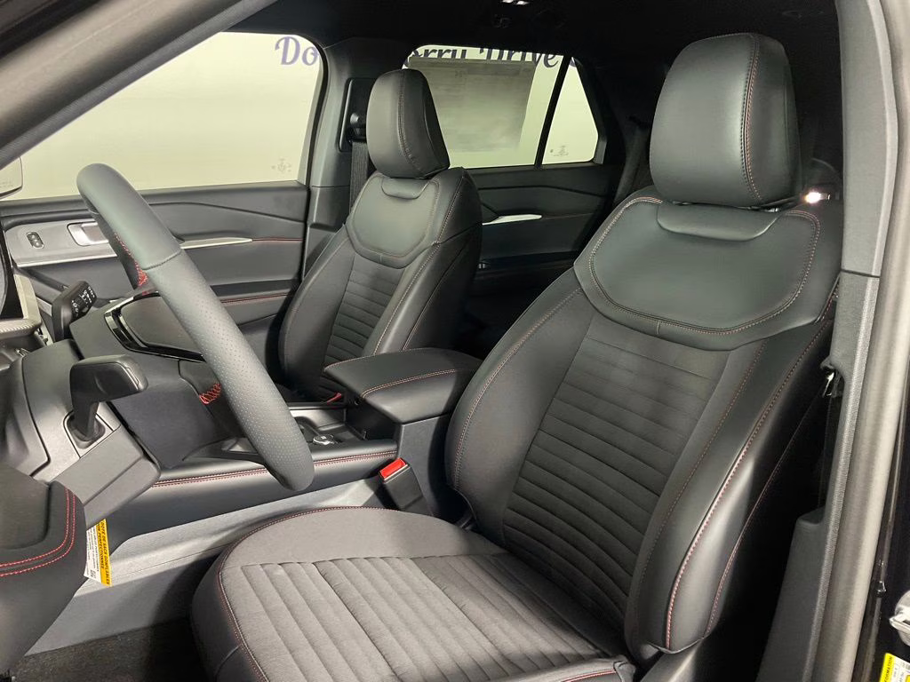 2026 Black Ford Explorer ST-Line RWD SUV