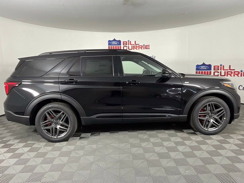 2026 Black Ford Explorer ST-Line RWD SUV