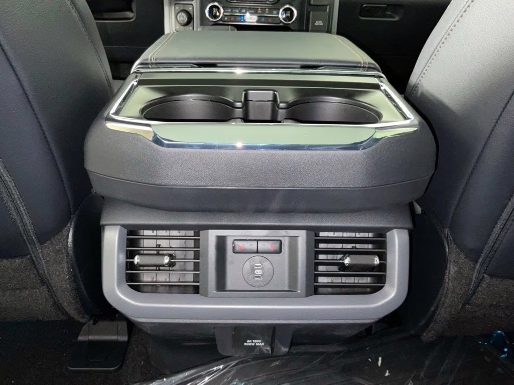 2026 Oxford White Ford F-150 Lariat 4X4 Truck