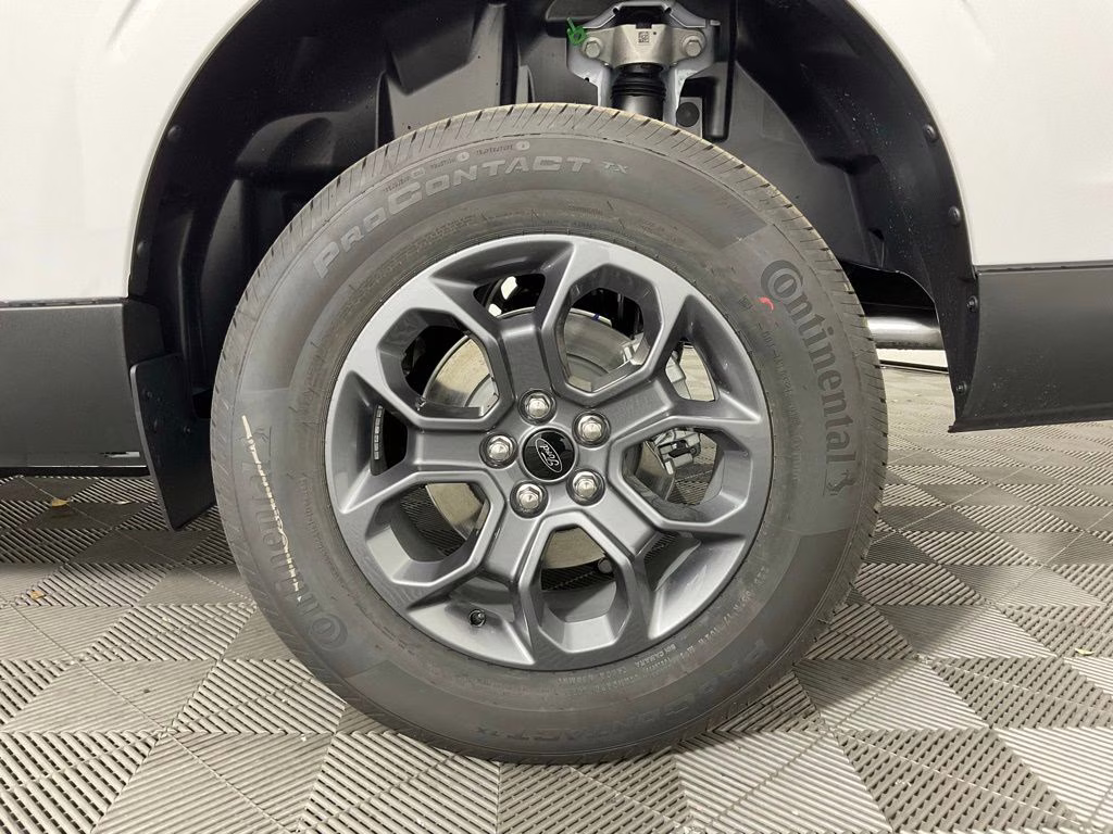 2026 Oxford White Ford Maverick XLT FWD Truck