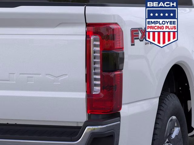2026 Star White Metallic Tri-Coat Ford Super Duty F-250 SRW Lariat 4X4 Truck