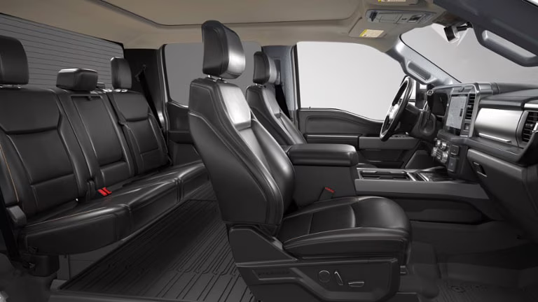 2026 White Ford Super Duty F-250 SRW Lariat 4X4 Truck