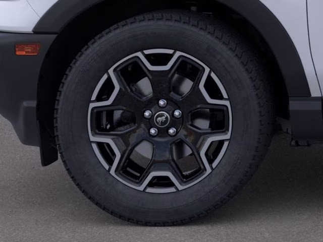 2026 White Metallic Ford Bronco Sport Outer Banks 4X4 SUV