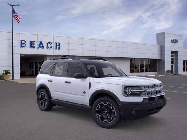 2026 White Metallic Ford Bronco Sport Outer Banks 4X4 SUV
