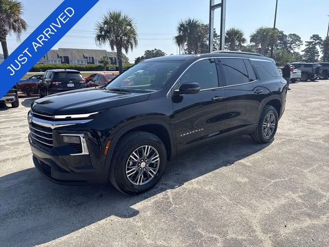 2026 Mosaic Black Metallic Chevrolet Traverse LT FWD SUV