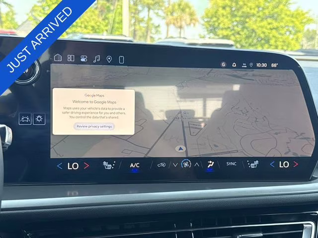 2026 Mosaic Black Metallic Chevrolet Traverse LT FWD SUV