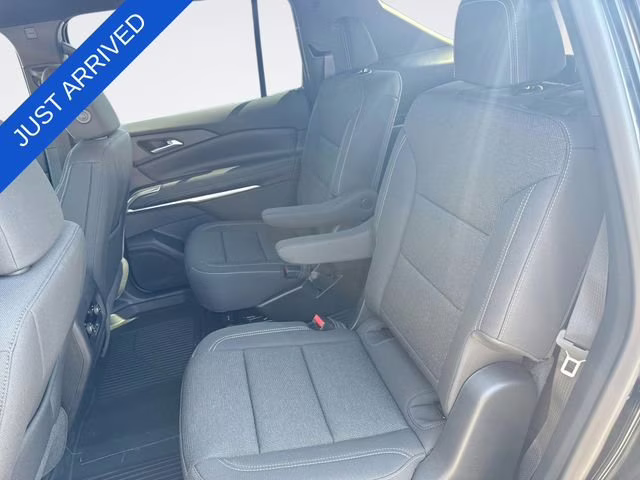 2026 Mosaic Black Metallic Chevrolet Traverse LT FWD SUV