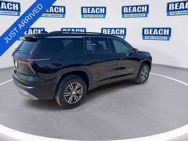 2026 Mosaic Black Metallic Chevrolet Traverse LT FWD SUV