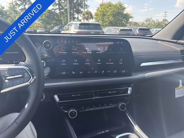 2026 Sterling Gray Metallic Chevrolet Traverse LT FWD SUV