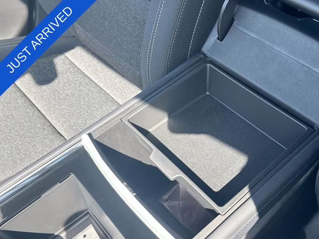 2026 Sterling Gray Metallic Chevrolet Traverse LT FWD SUV