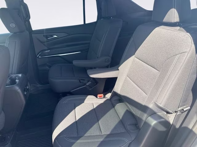 2026 Sterling Gray Metallic Chevrolet Traverse LT FWD SUV