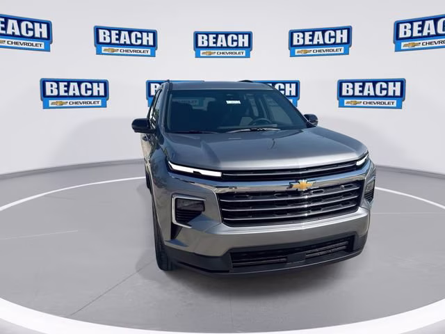 2026 Sterling Gray Metallic Chevrolet Traverse LT FWD SUV