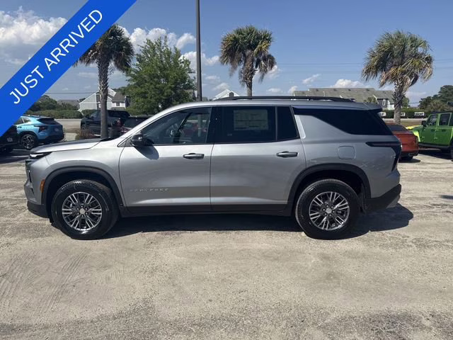 2026 Sterling Gray Metallic Chevrolet Traverse LT FWD SUV