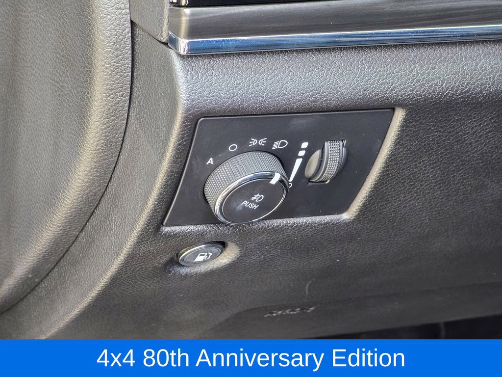 2021 Diamond Black Crystal Pearlcoat Jeep Grand Cherokee 80th Anniversary Edition 4X4 SUV