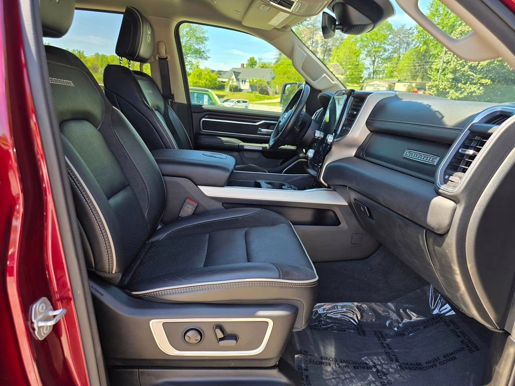 2022 Delmonico Red Pearlcoat Ram 1500 Laramie 4X4 Truck