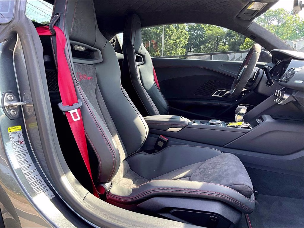2023 Daytona Gray Pearl Effect Audi R8 GT 5.2 FSI RWD Coupe