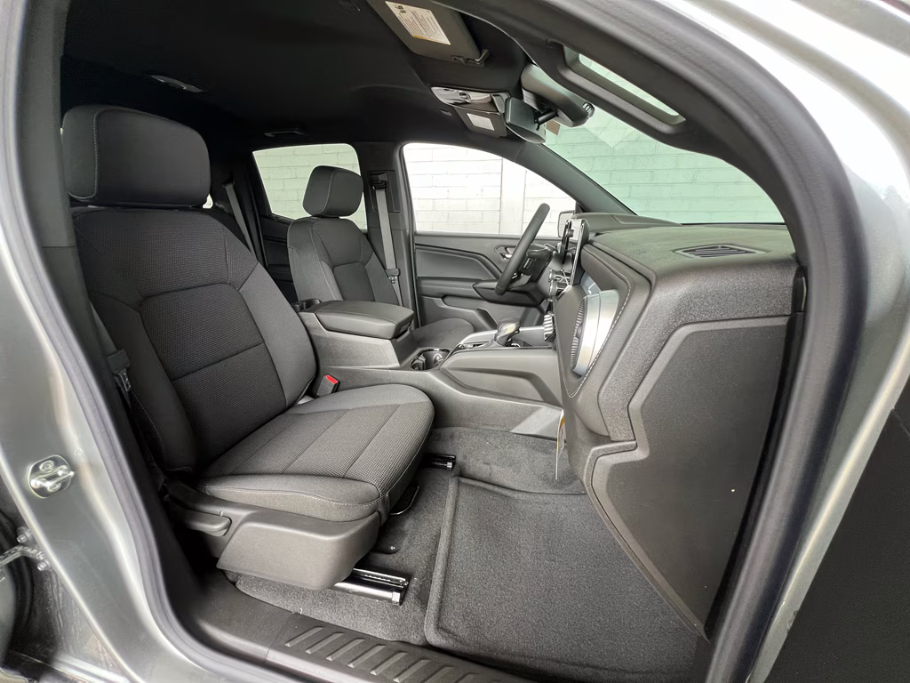 2026 Sterling Gray Metallic Chevrolet Colorado 2WD LT RWD Truck