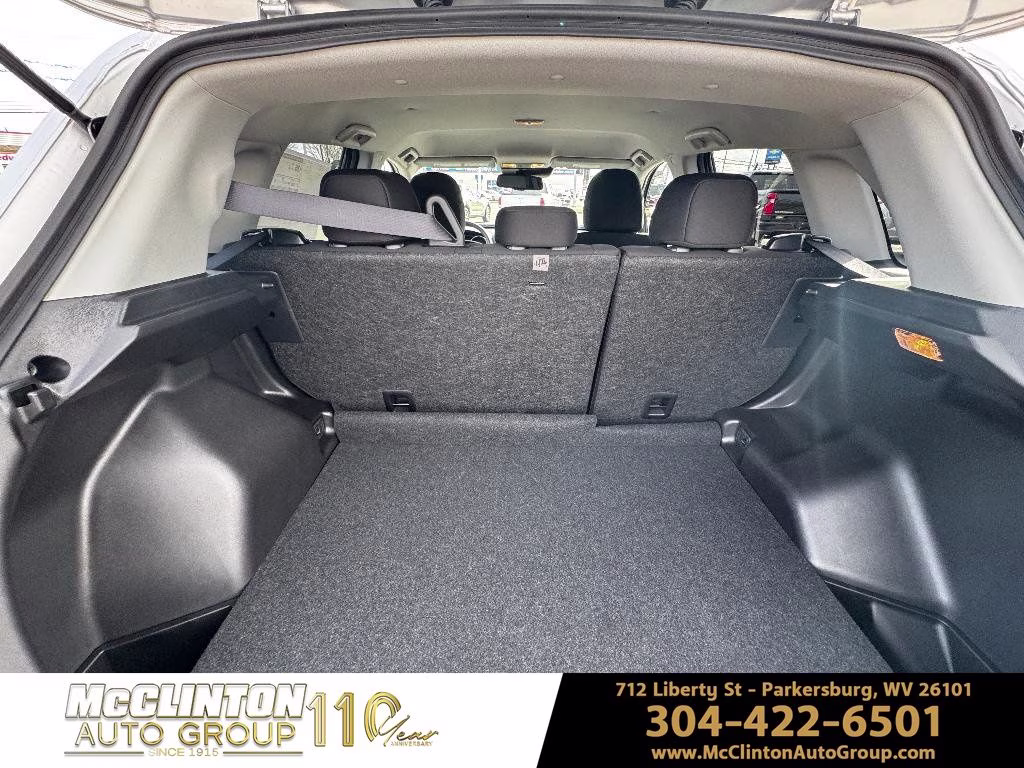 2026 Alloy Silver Metallic Mitsubishi Outlander Sport 2.0 ES 4X4 SUV