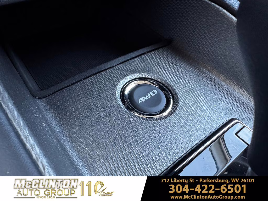 2026 Labrador Black Pearl Mitsubishi Outlander Sport LE 4X4 SUV