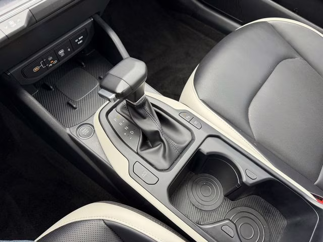 2025 Aurora Black Pearl Kia K4 GT-Line Turbo FWD Sedan