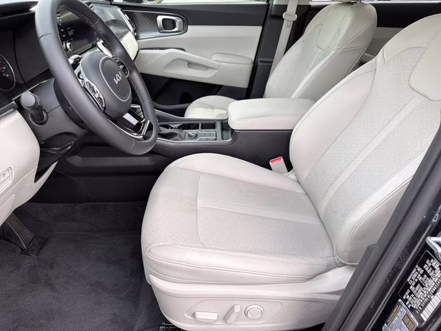 2022 Gravity Gray Kia Sorento S FWD SUV