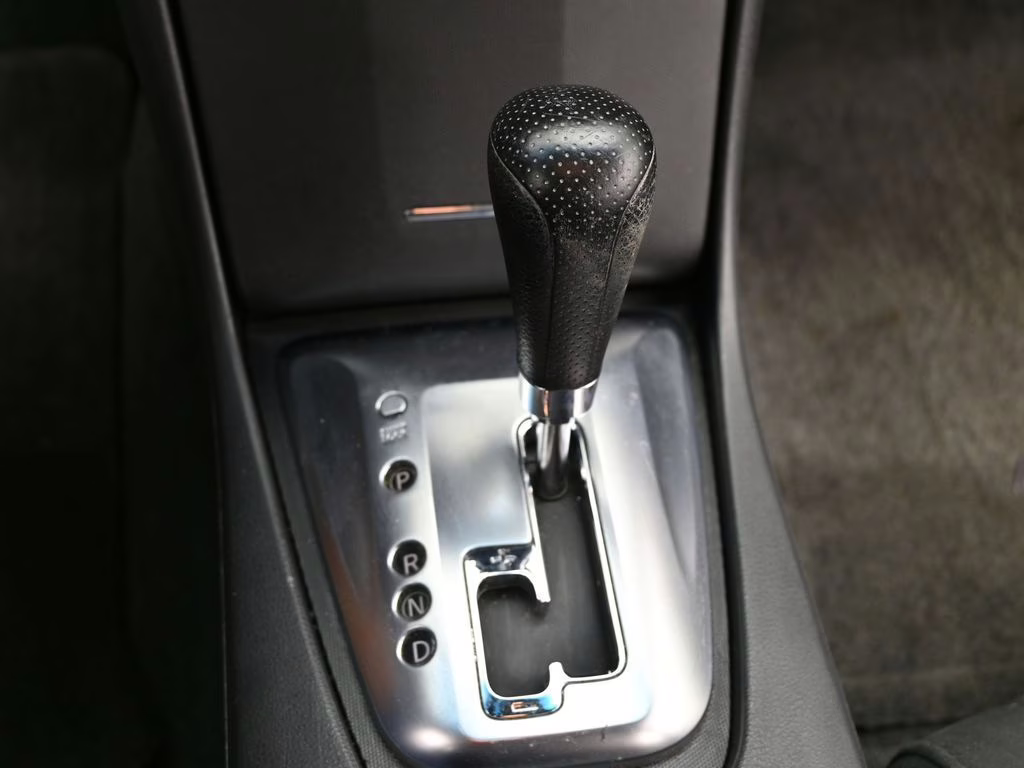 2012 Brilliant Silver Metallic Nissan Altima 2.5 S FWD Sedan