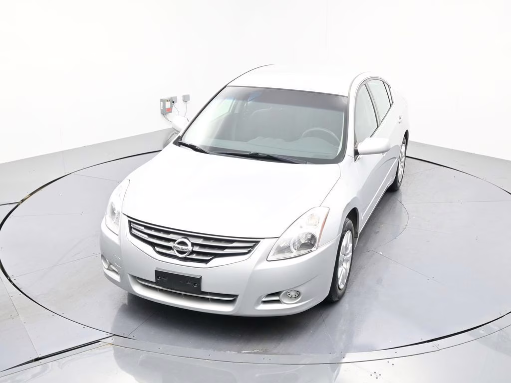 2012 Brilliant Silver Metallic Nissan Altima 2.5 S FWD Sedan