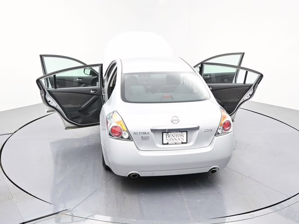 2012 Brilliant Silver Metallic Nissan Altima 2.5 S FWD Sedan