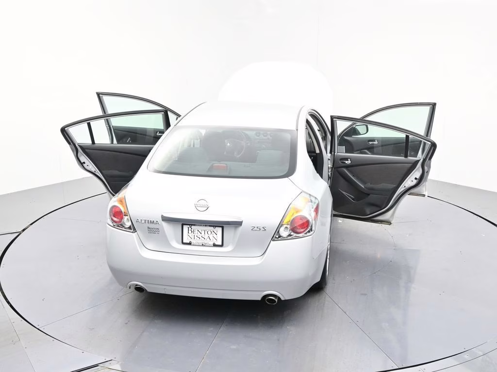 2012 Brilliant Silver Metallic Nissan Altima 2.5 S FWD Sedan