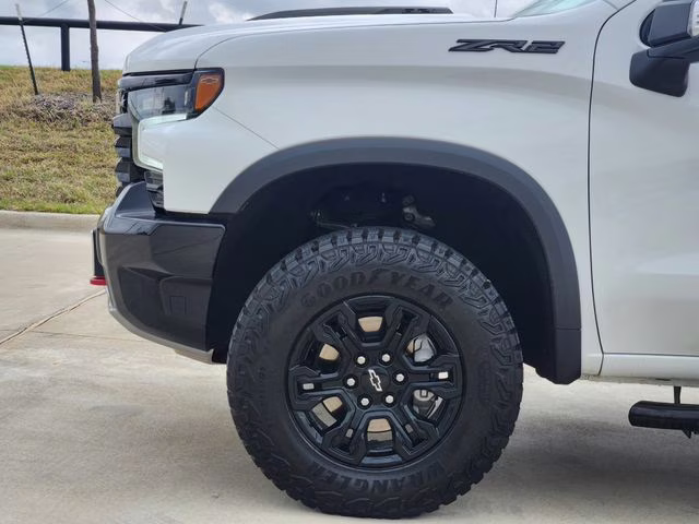 2024 Summit White Chevrolet Silverado 1500 ZR2 4X4 Truck