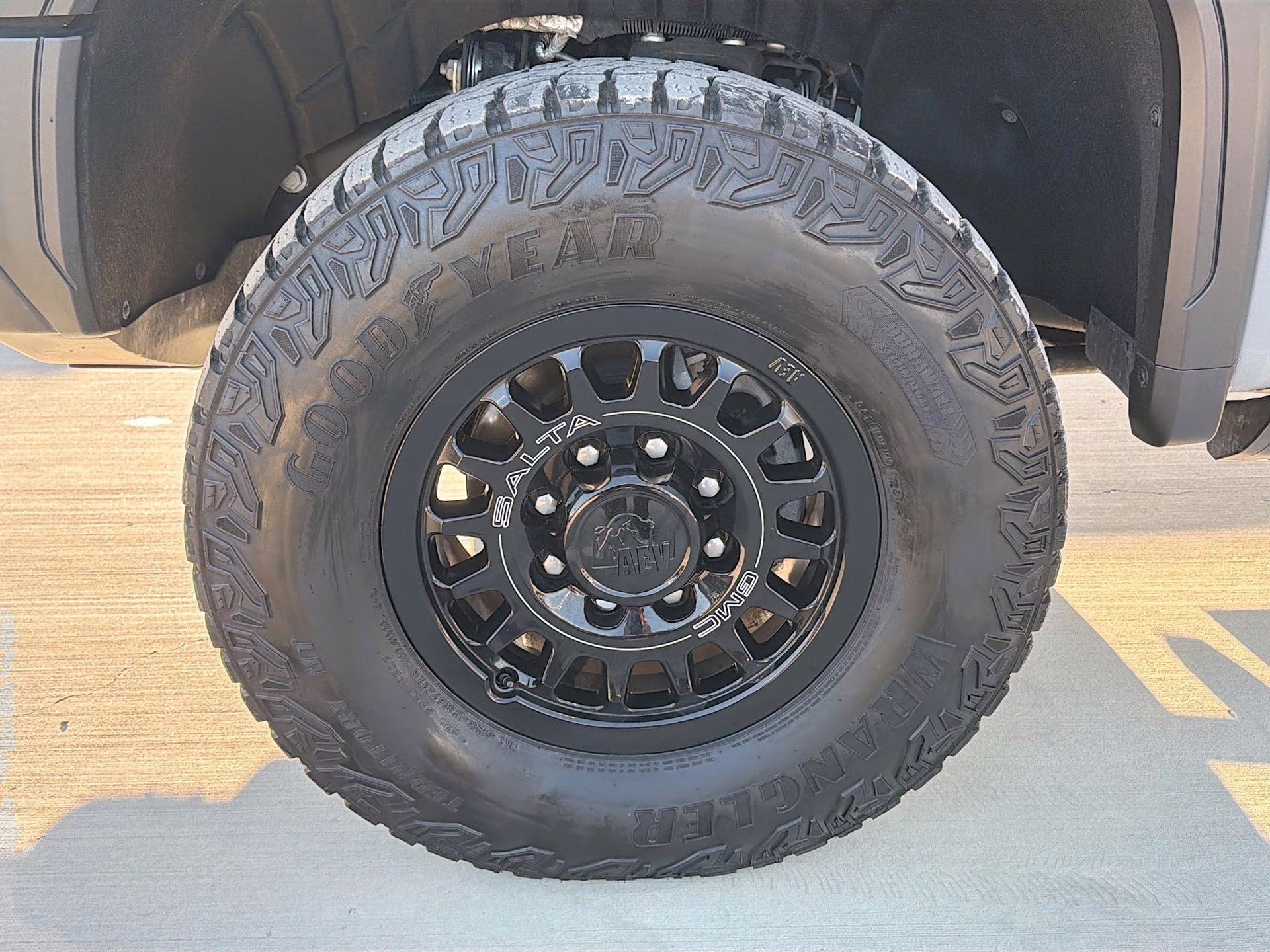 2024 Thunderstorm Gray GMC Sierra 2500HD AT4X 4X4 Truck