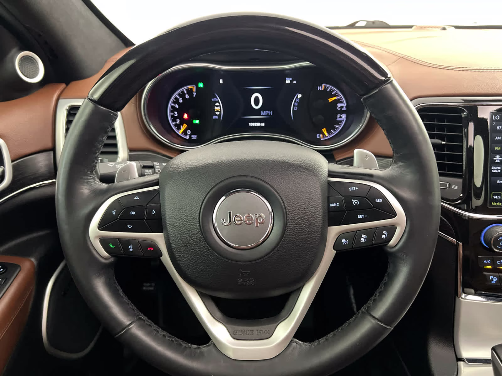 2021 Ivory 3-Coat Jeep Grand Cherokee Summit RWD SUV