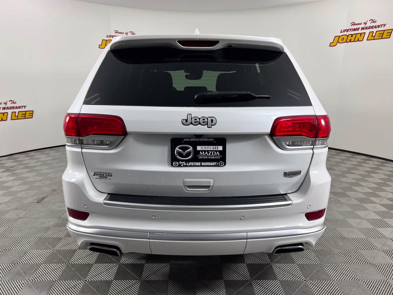 2021 Ivory 3-Coat Jeep Grand Cherokee Summit RWD SUV