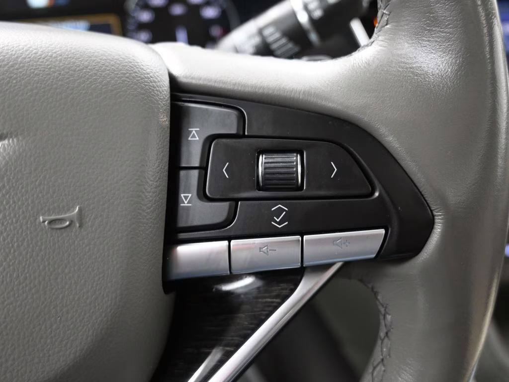 2021 Satin Steel Metallic Cadillac XT6 Premium Luxury FWD SUV