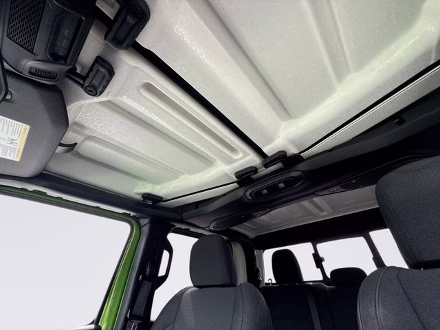 2025 Mojito Jeep Gladiator Willys 4X4 Truck
