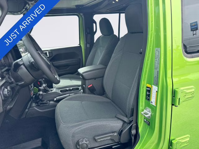 2025 Mojito Jeep Gladiator Willys 4X4 Truck