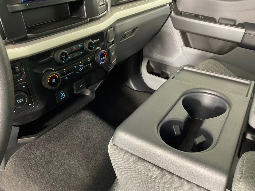 2025 Blue Metallic Ford Super Duty F-250 SRW XLT 4X4 Truck