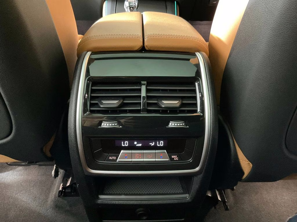 2021 Black Sapphire Metallic BMW X5 M50i AWD SUV