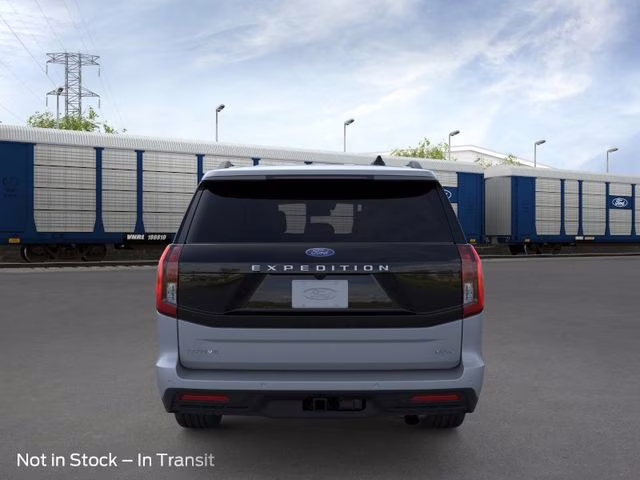 2026 Glacier Gray Metallic Tri-Coat Ford Expedition Max Active RWD SUV